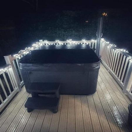 Garvock Hillingworth'S Hot Tub Retreat - St Cyrusヴィラ エクステリア 写真