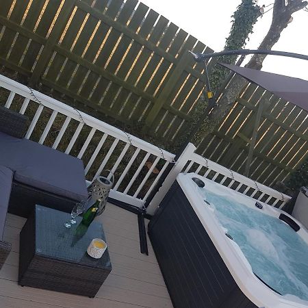 Garvock Hillingworth'S Hot Tub Retreat - St Cyrusヴィラ エクステリア 写真