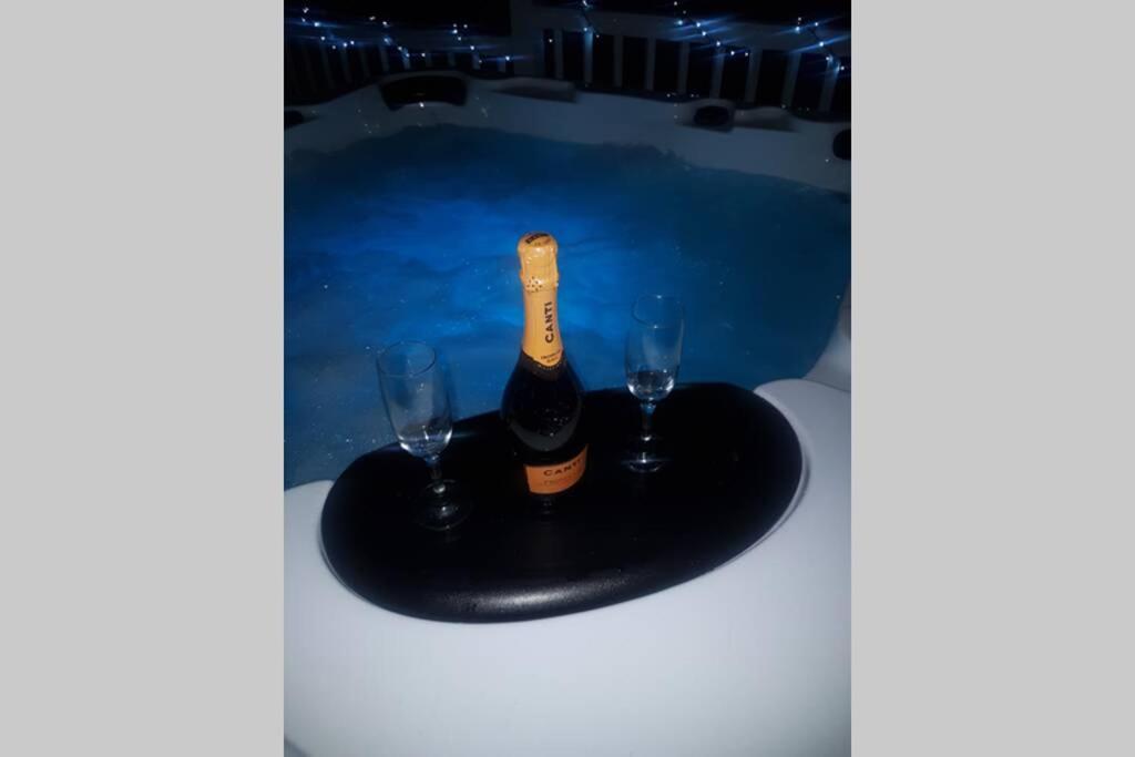 Garvock Hillingworth'S Hot Tub Retreat - St Cyrusヴィラ エクステリア 写真