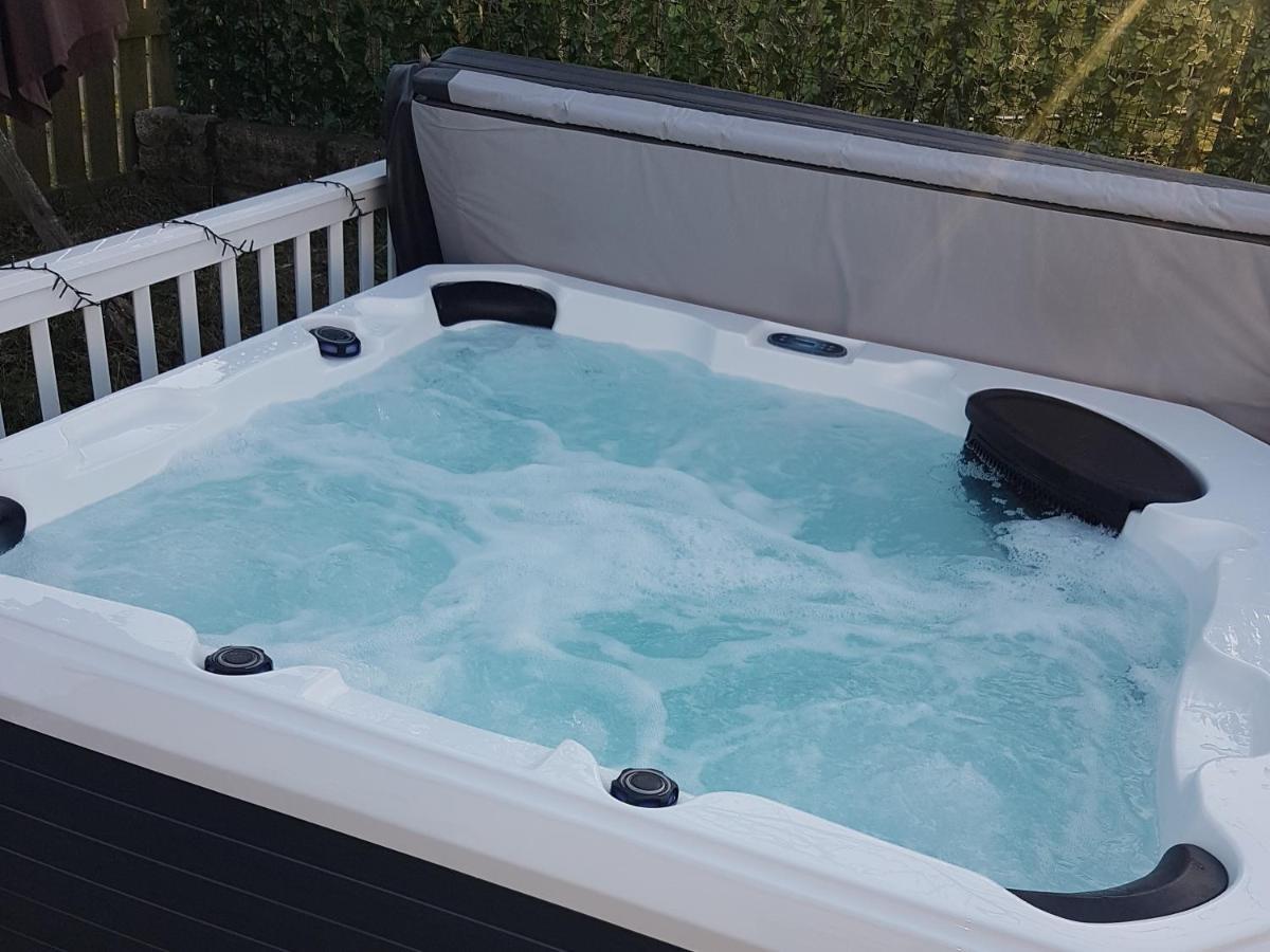 Garvock Hillingworth'S Hot Tub Retreat - St Cyrusヴィラ エクステリア 写真