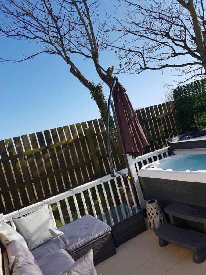 Garvock Hillingworth'S Hot Tub Retreat - St Cyrusヴィラ エクステリア 写真